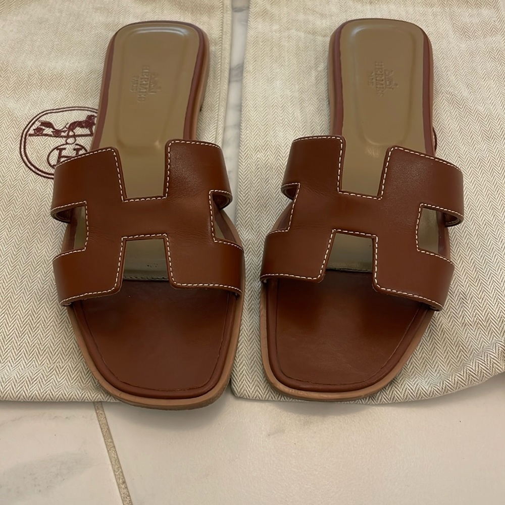 Hermès Oran Brown Sandal w/Box & Dust bags size 40